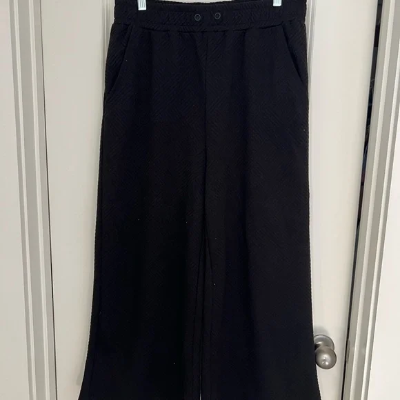 Black Women's Travel Set - Picture 2 of 2